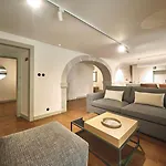 Apartmanhotel Look Living, Design 4*