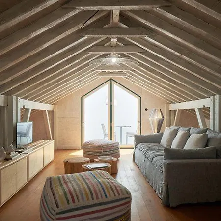 Ξενοδοχείο με διαμερίσματα Look Living, Design *